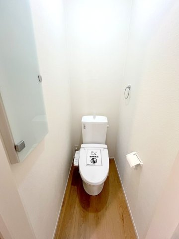 八王子市富士見町　新築戸建　全2棟のトイレ