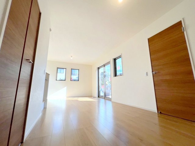 八王子市富士見町　新築戸建　全2棟の居間・リビング