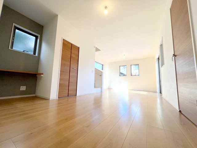 八王子市富士見町　新築戸建　全2棟の居間・リビング