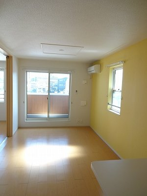 シャンダムールの居間・リビング|ゆったりとしたリビングです