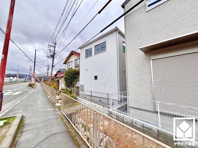 大津市神宮町の前面道路含む現地写真