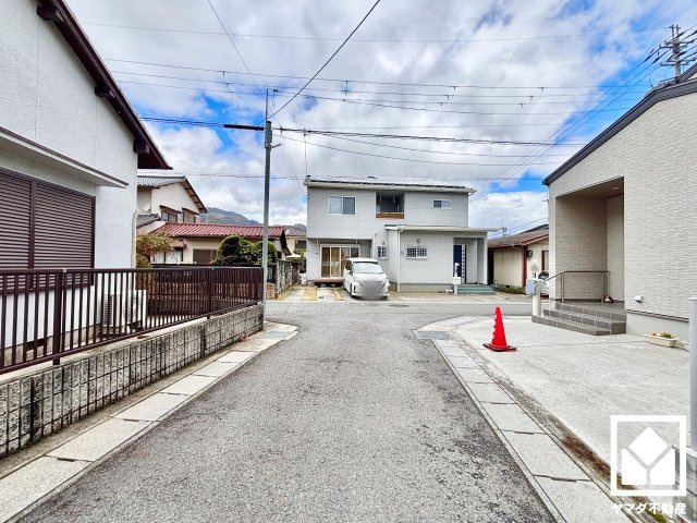 大津市神宮町の前面道路含む現地写真