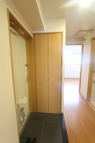 ヒルズ楠南の玄関|きれいな玄関です