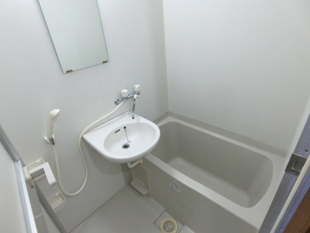 【浴室】 | 御殿場市神山 売一棟マンション ES05946 | 御殿場市神山　浴室一例