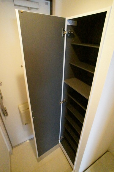 川崎市多摩区宿河原１丁目のアパートの収納