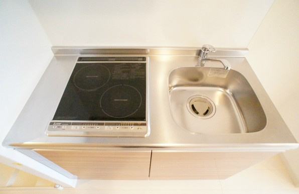 川崎市多摩区宿河原１丁目のアパートのキッチン