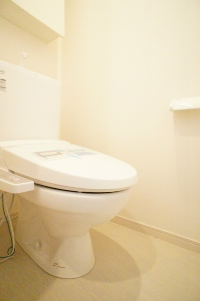 川崎市多摩区宿河原１丁目のアパートのトイレ