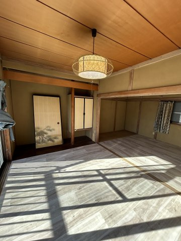 由良町貸家の洋室