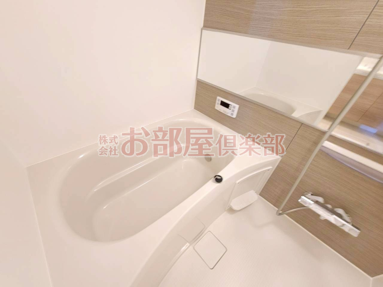 Lily Goldの浴室|落ち着いた空間のお風呂です