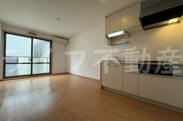 ソレジオ武村Ⅴの居間・リビング|ゆったりとした居間です