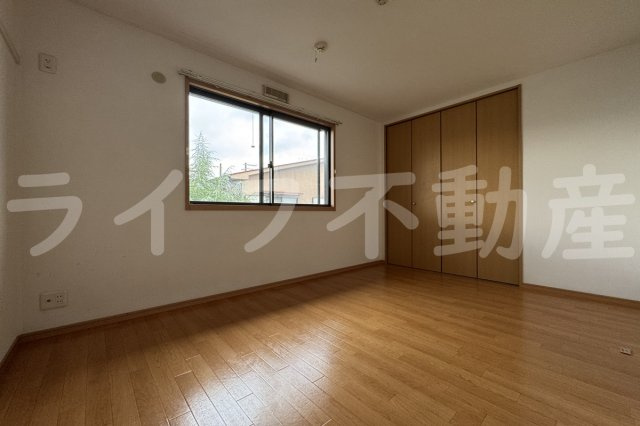 ソレジオ武村Ⅴの洋室|広々とした洋室です