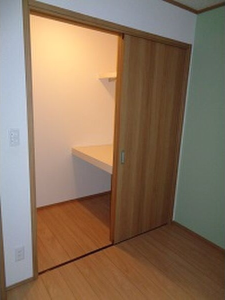 アリエッタB棟の収納