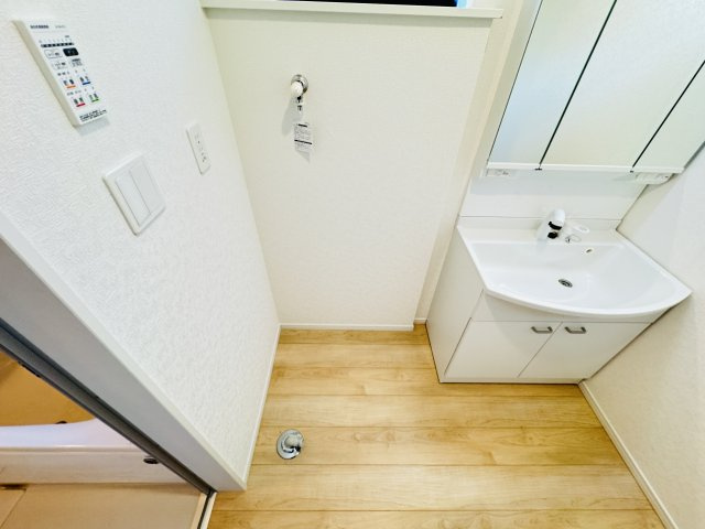 市川市原木４丁目新築戸建【二俣小学校：9分】のランドリースペース|洗濯機置き場