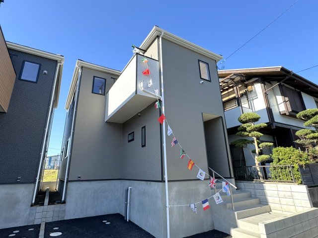 市川市原木４丁目新築戸建【二俣小学校：9分】の外観|1号棟外観・完成済み内覧可能です！