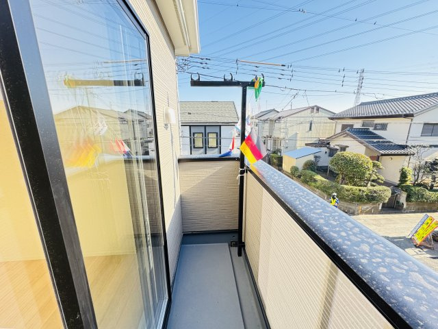 市川市原木４丁目新築戸建【二俣小学校：9分】のバルコニー|寝室前南向きバルコニー・日当たり良好♪