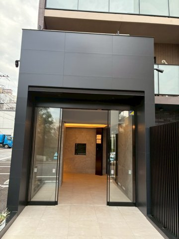 BPRレジデンス東日暮里のエントランス