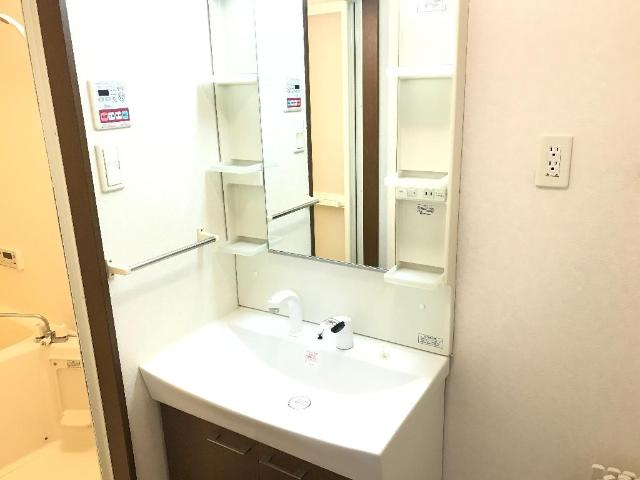 ディアの洗面所|洗髪洗面化粧台