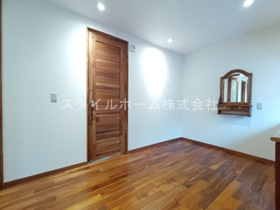 【居間・リビング】 | 牧野町貸家 | イメージ写真です。