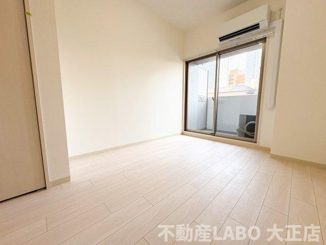 フォーリアライズ難波リアンの洋室