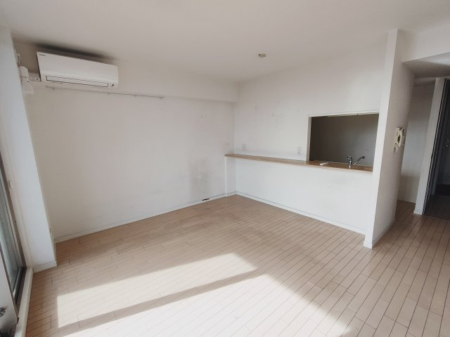 リーフコンフォート新小岩の居間・リビング