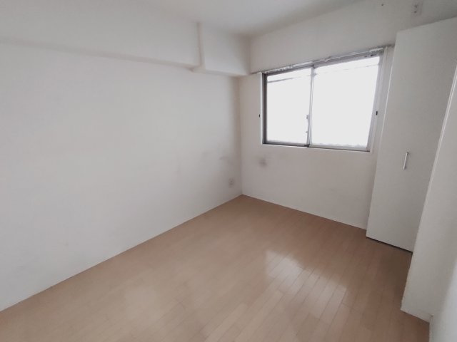 リーフコンフォート新小岩の洋室