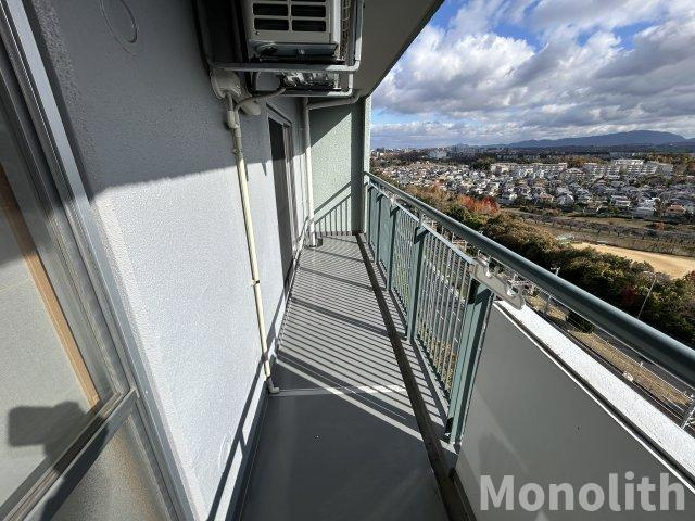 光明池駅前２号棟のバルコニー