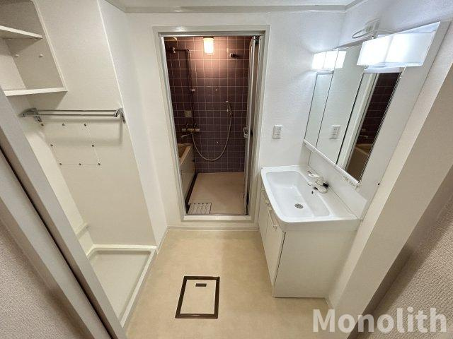 光明池駅前２号棟の洗面所