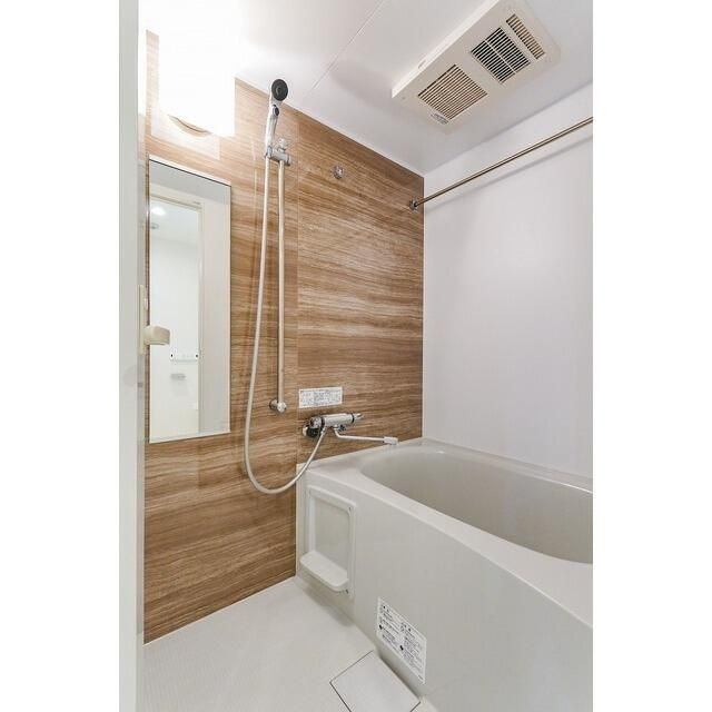 シーズンフラッツ中十条の浴室|☆このお部屋は仲介手数料0円です☆