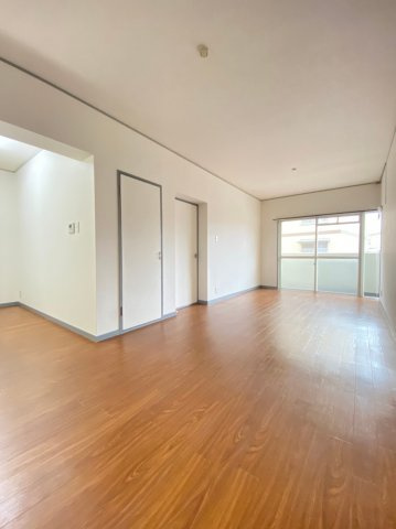 プレジオ王塚台の居間・リビング