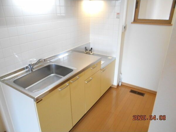 水沢ステーションアベニューⅡ C棟のキッチン