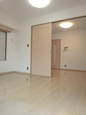 【居間・リビング】 | ZOOM銀座2丁目Second(ズーム銀座2丁目セカンド)【旧：アヴァンティーク銀座２丁目弐番】