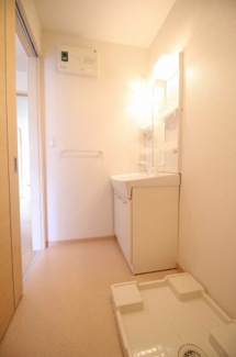 【洗面所】 | デスパシオ　Ｄ | 脱衣スペースもあります