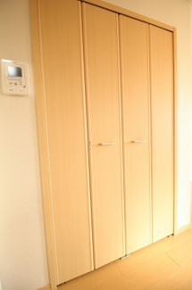 【収納】 | デスパシオ　Ｄ | 小物を収納するのに便利です