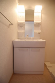 【独立洗面台】 | デスパシオ　Ｄ | 独立洗面台、朝の身支度には欠かせません