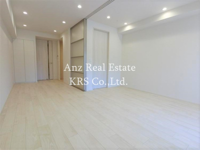 【居間・リビング】 | ブランズ北堀江プレイス | 白を基調とした洗練されたリビングダイニング！