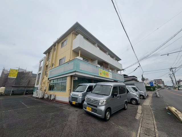 ウエストシティ‘９０の駐車場