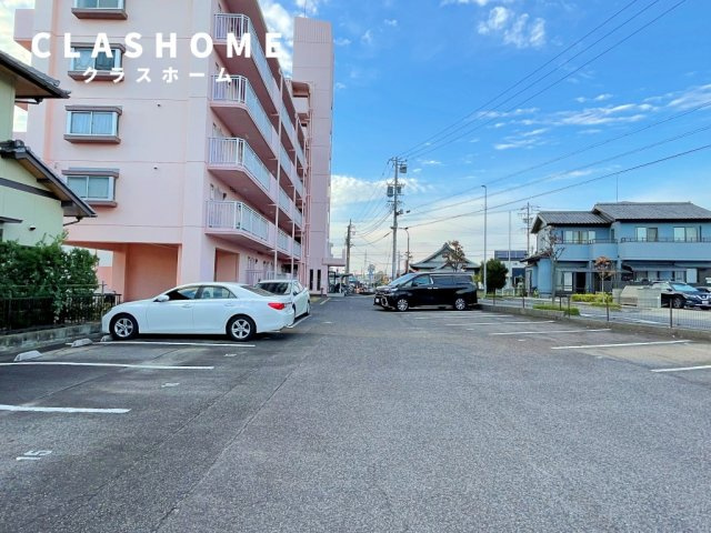 グランデュール56　　　刈谷市近郊の賃貸はクラスホームの駐車場