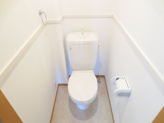 ＳＫハイツ(西堀)のトイレ|別号室の参考写真です。