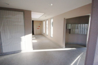 【エントランス】 | ラヴェスト大津壱番館