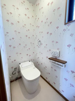 【トイレ】 | 川西市大和東５丁目　中古戸建 | ２階トイレです