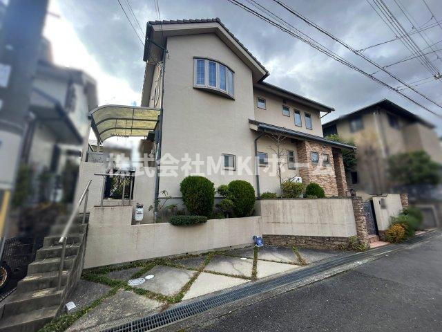 箕面市小野原西３丁目　中古戸建の外観