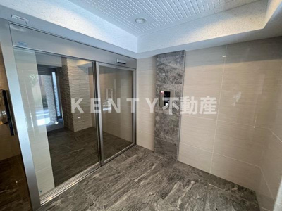 【エントランス】 | Ｂ．Ｒ．大森山王 | ゆとりのあるエントランスです