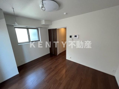 【居間・リビング】 | Ｂ．Ｒ．大森山王 | ゆったりとしたリビングです