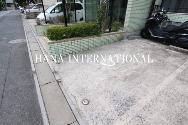 サンウィング南行徳の駐車場