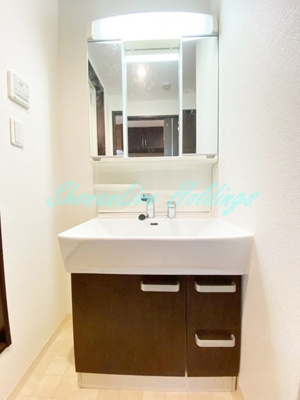 【洗面所】 | Arca Grande | 明るい洗面所です