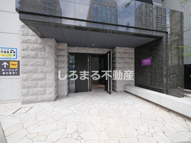 S-RESIDENCE南堀江のエントランス