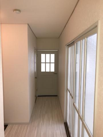 シャルマン豊山の内装|廊下