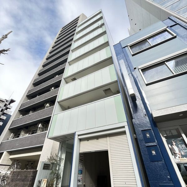 アヴォワール丸の内