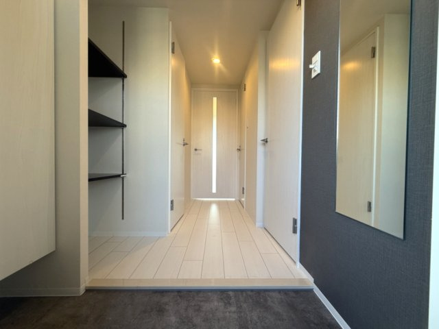 【玄関】ファーストフィオーレ大阪ウエストウェルビング