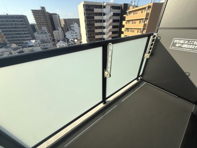 【バルコニー】ファーストフィオーレ大阪ウエストウェルビング